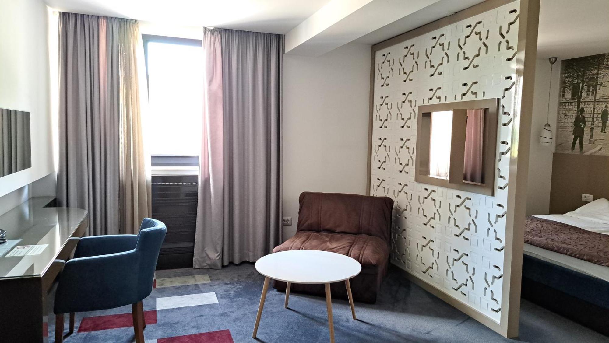 Hotel Boutique Bristol Сараево Екстериор снимка