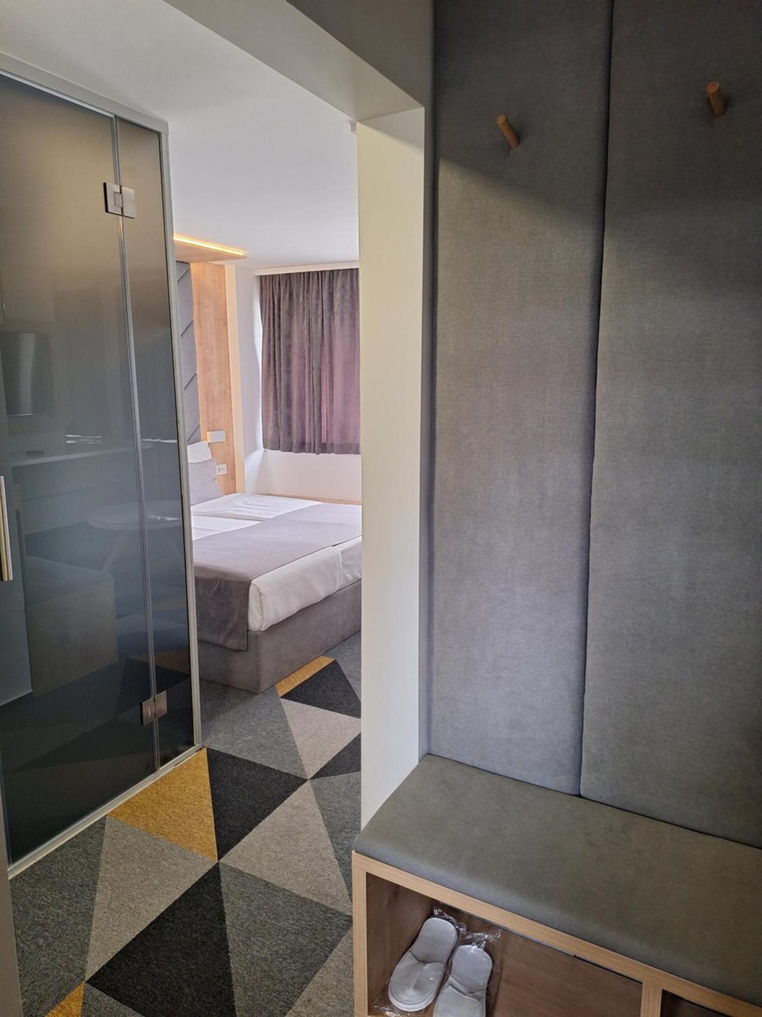 Hotel Boutique Bristol Сараево Екстериор снимка
