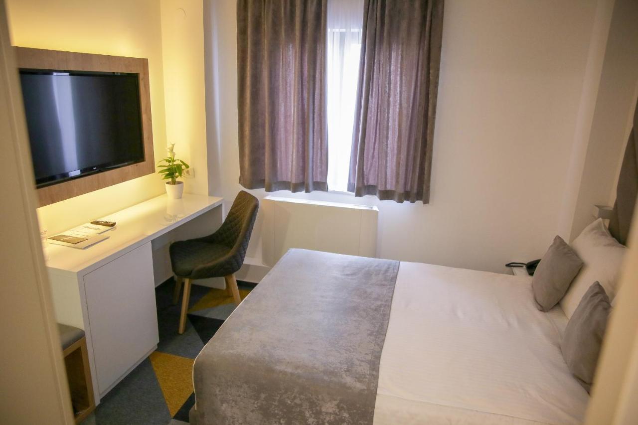 Hotel Boutique Bristol Сараево Екстериор снимка