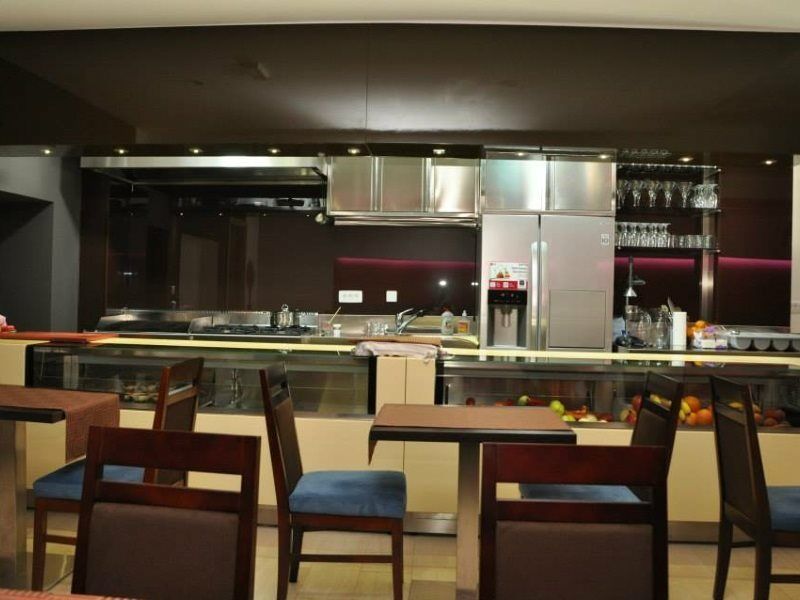 Hotel Boutique Bristol Сараево Екстериор снимка