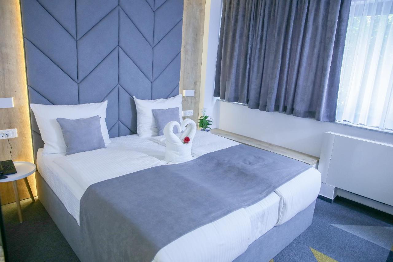 Hotel Boutique Bristol Сараево Екстериор снимка